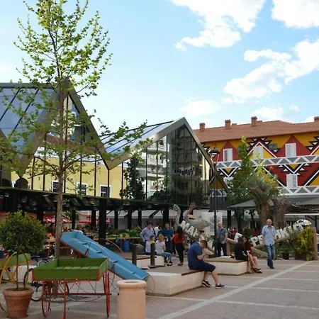 Diella Living New Bazaar Διαμέρισμα Τίρανα